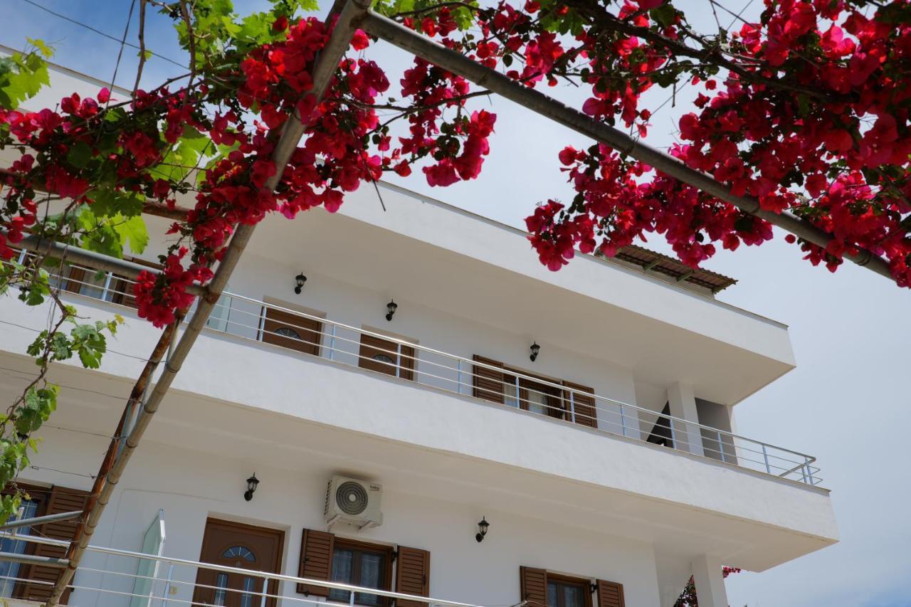 Vila Genci Ksamil Luaran gambar