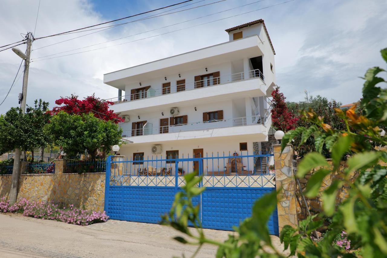 Vila Genci Ksamil Luaran gambar