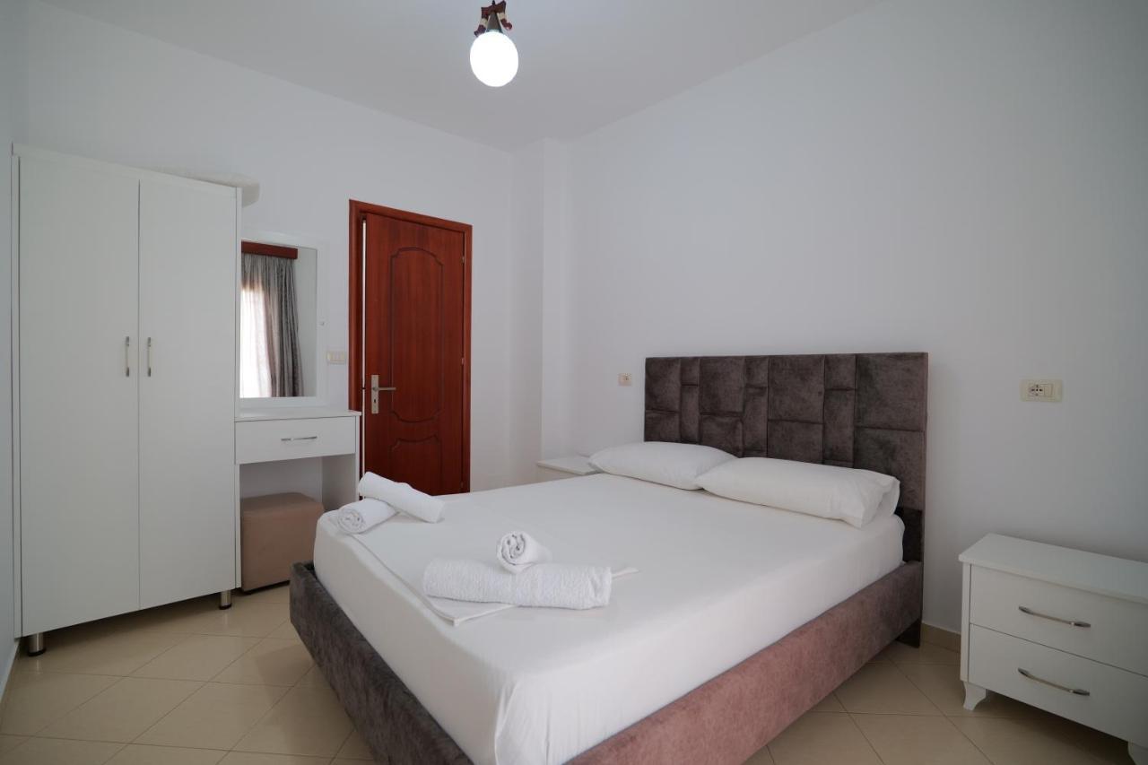 Vila Genci Ksamil Luaran gambar