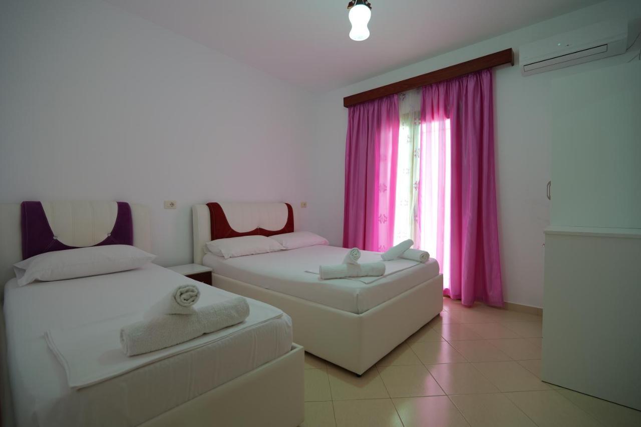 Vila Genci Ksamil Luaran gambar